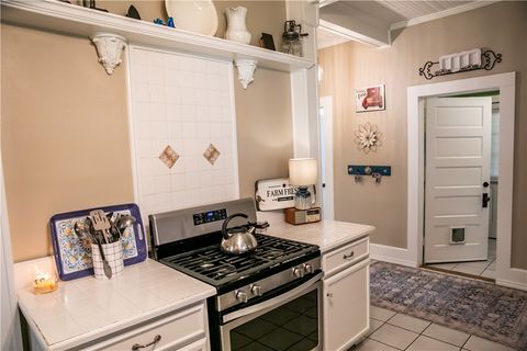 Tiny photo for 401 N Colorado Street, Burton, TX 77835 (MLS # 26008763)