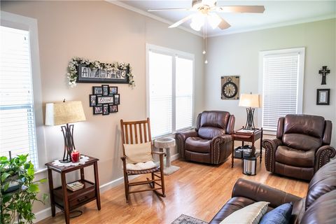 Tiny photo for 401 N Colorado Street, Burton, TX 77835 (MLS # 26008763)