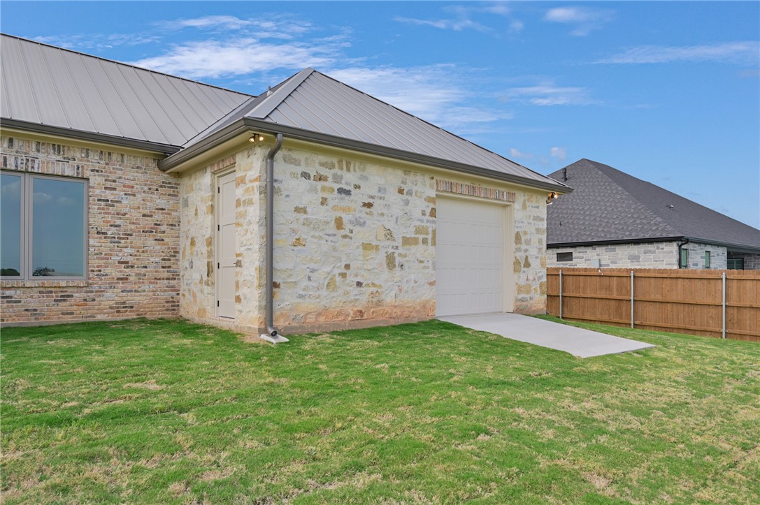 College Station, Texas 77845, United States, 5 Bedrooms Bedrooms, ,7 BathroomsBathrooms,Residential,Active,233386