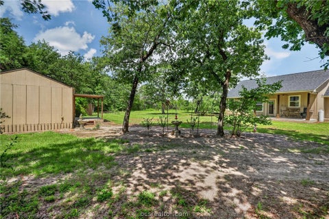 Tiny photo for 1872 Morgan Lane, Franklin, TX 77856 (MLS # 26006652)