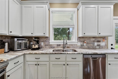Tiny photo for 1872 Morgan Lane, Franklin, TX 77856 (MLS # 26006652)