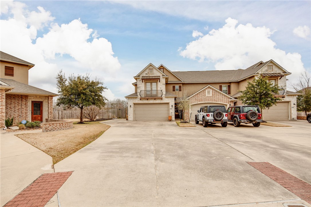 College Station, Texas 77845, United States, 4 Bedrooms Bedrooms, ,5 BathroomsBathrooms,Residential,Active,3209