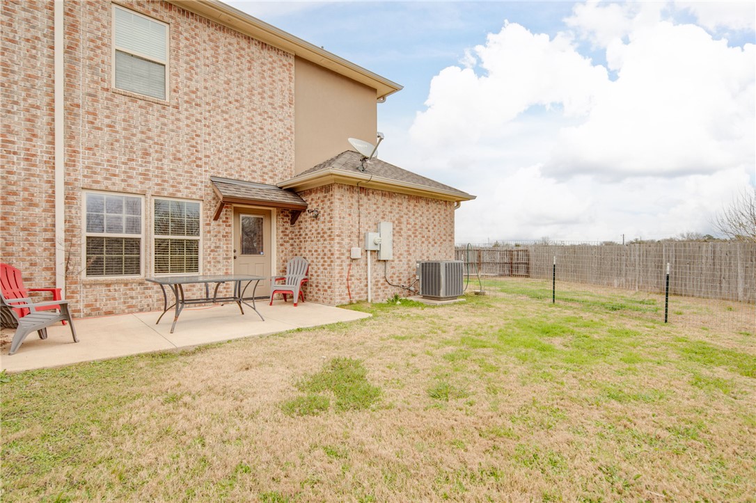 College Station, Texas 77845, United States, 4 Bedrooms Bedrooms, ,5 BathroomsBathrooms,Residential,Active,3209
