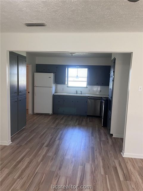 Tiny photo for 508 Rose Marie Boulevard, Hearne, TX 77859 (MLS # 26002661)