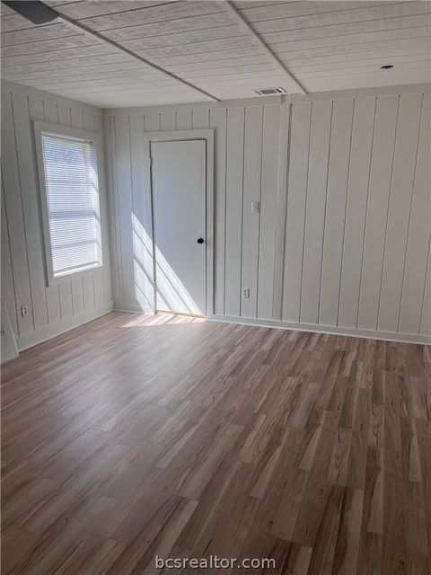 Tiny photo for 508 Rose Marie Boulevard, Hearne, TX 77859 (MLS # 26002661)