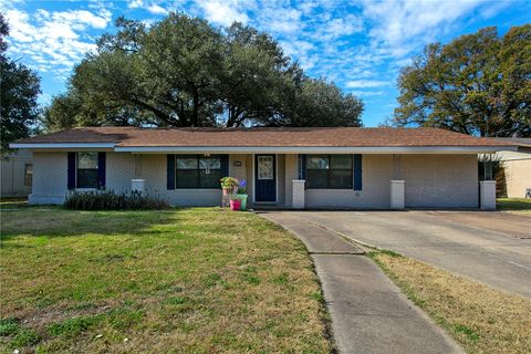 Photo of 2304 Truman Street, Bryan, TX 77801 (MLS # 26001823)