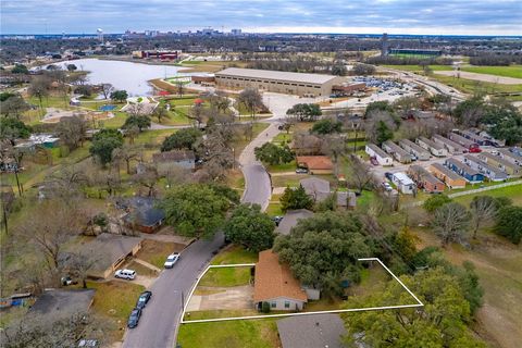 Tiny photo for 2304 Truman Street, Bryan, TX 77801 (MLS # 26001823)