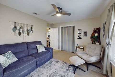 Tiny photo for 2304 Truman Street, Bryan, TX 77801 (MLS # 26001823)