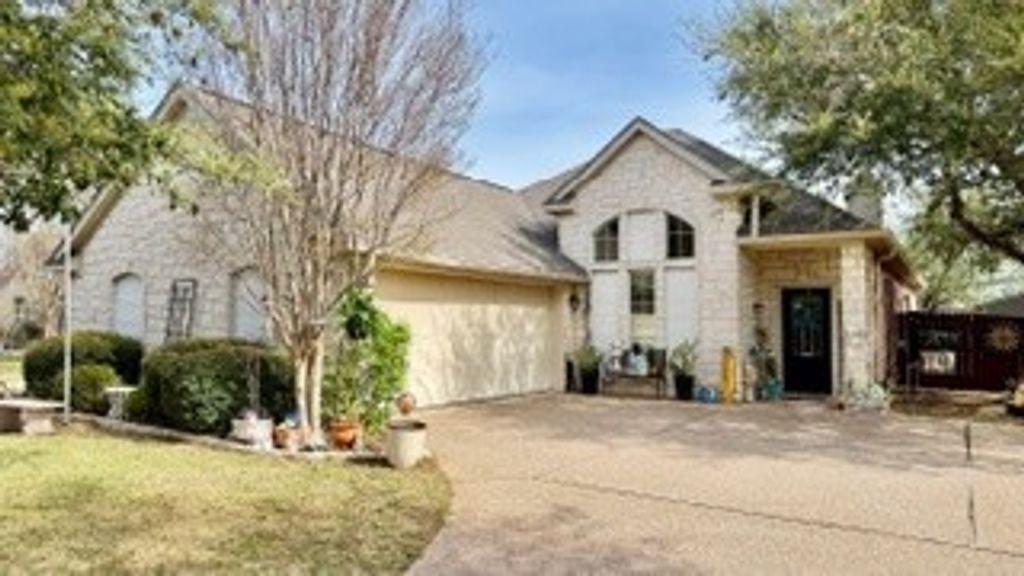Photo of 2600 Riders Way, Waco, TX 76712 (MLS # 26003212)