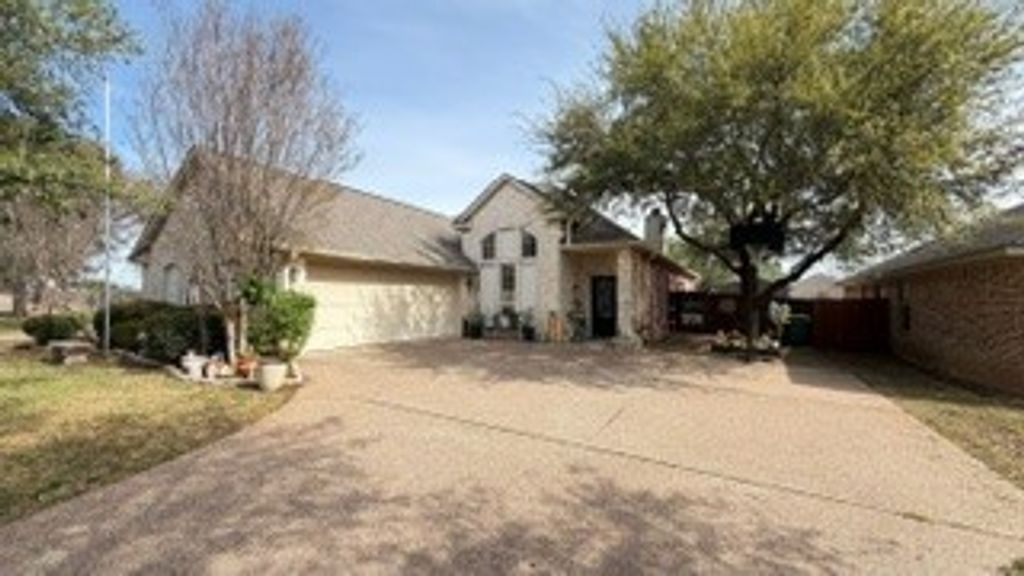 Photo of 2600 Riders Way, Waco, TX 76712 (MLS # 26003212)