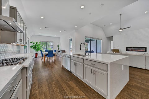 Tiny photo for 115 Oak Estates Drive, Conroe, TX 77384 (MLS # 26012340)