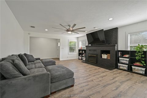Tiny photo for 7444 Edge Cutoff Road, Bryan, TX 77808 (MLS # 26008847)