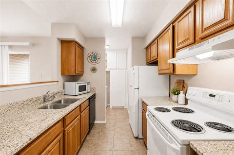 Tiny photo for 2100 Windsor Drive #37, Bryan, TX 77802 (MLS # 26007131)