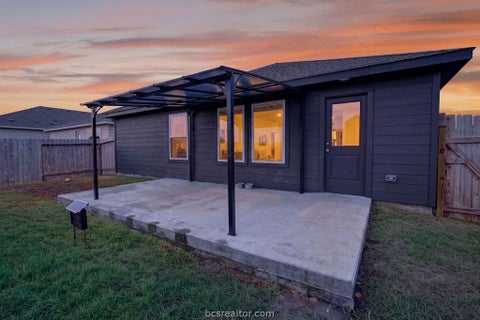 Tiny photo for 2429 Rooke Road, Bryan, TX 77807 (MLS # 26011676)