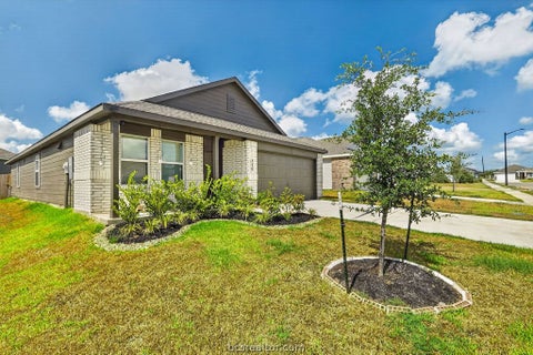 Tiny photo for 2429 Rooke Road, Bryan, TX 77807 (MLS # 26011676)
