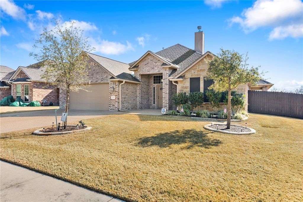 Photo of 1200 Brunswick Court, College Station, TX 77845 (MLS # 26001140)