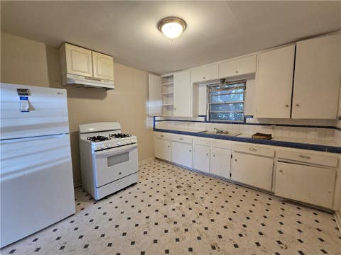 Tiny photo for 208 Tee Drive, Bryan, TX 77801 (MLS # 26009603)
