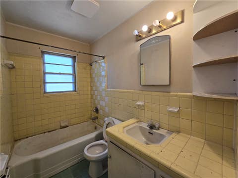 Tiny photo for 208 Tee Drive, Bryan, TX 77801 (MLS # 26009603)