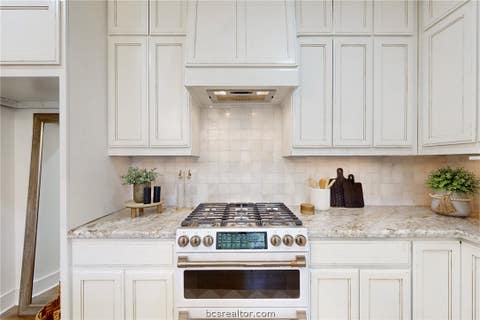Tiny photo for 3305 Durant Court, Bryan, TX 77802 (MLS # 26010314)