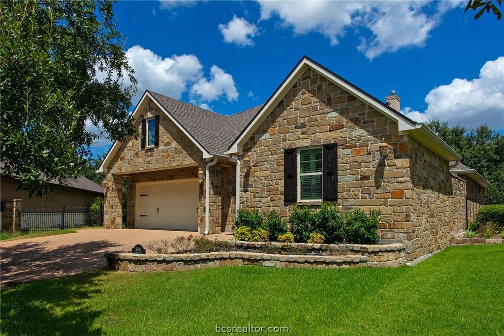 Photo of 3305 Durant Court, Bryan, TX 77802 (MLS # 26010314)