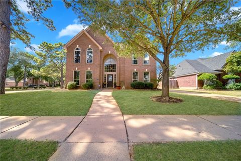 Photo of 15403 Redbud Leaf Lane, Cypress, TX 77433 (MLS # 25010856)