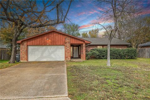 Photo of 2505 Sumter Drive, College Station, TX 77845 (MLS # 25006232)