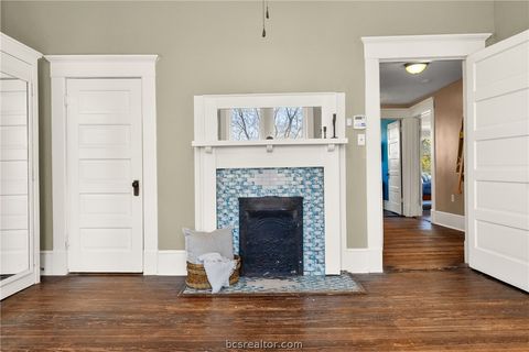 Tiny photo for 1121 Ursuline Avenue, Bryan, TX 77803 (MLS # 26003013)