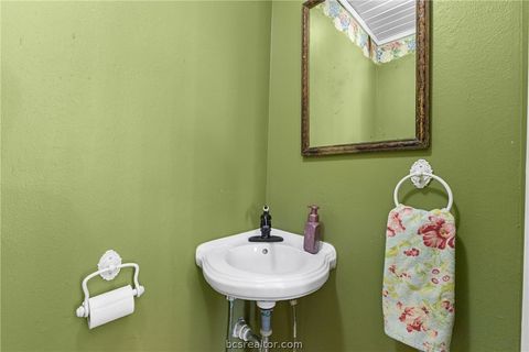 Tiny photo for 1121 Ursuline Avenue, Bryan, TX 77803 (MLS # 26003013)