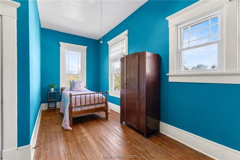 Tiny photo for 1121 Ursuline Avenue, Bryan, TX 77803 (MLS # 26003013)