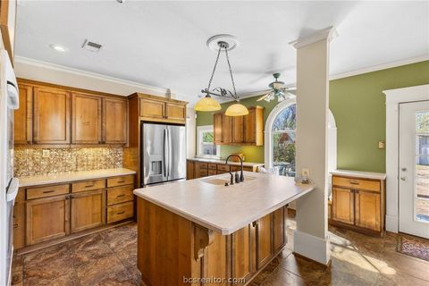 Tiny photo for 1121 Ursuline Avenue, Bryan, TX 77803 (MLS # 26003013)