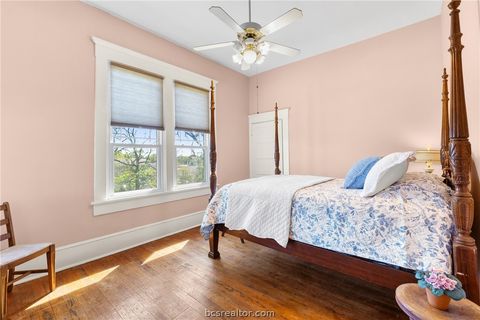 Tiny photo for 1121 Ursuline Avenue, Bryan, TX 77803 (MLS # 26003013)