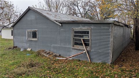 Tiny photo for 510 W Hunt Street, Bremond, TX 76629 (MLS # 25013144)