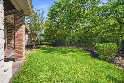 Tiny photo for 2307 Scotney Court, College Station, TX 77845 (MLS # 26004539)