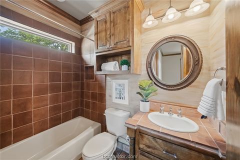 Tiny photo for 2307 Scotney Court, College Station, TX 77845 (MLS # 26004539)