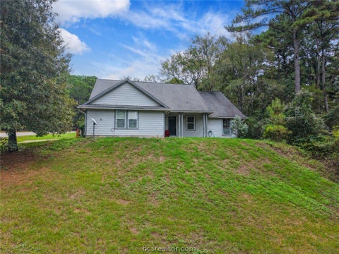 Tiny photo for 3555 County Road 325, Navasota, TX 77868 (MLS # 26011297)