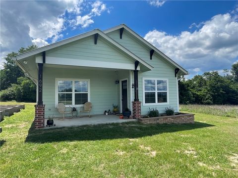 1692 Henry Prairie Road Franklin TX 77856