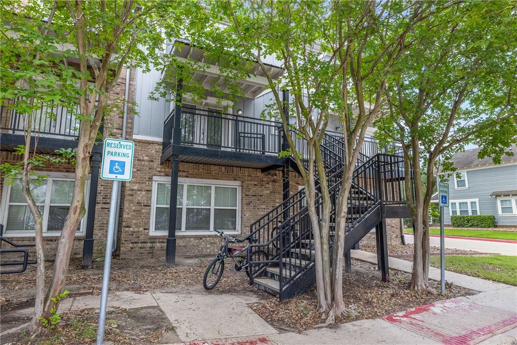 Photo of 1725 Harvey Mitchell Parkway S #637, College Station, TX 77840 (MLS # 26004767)
