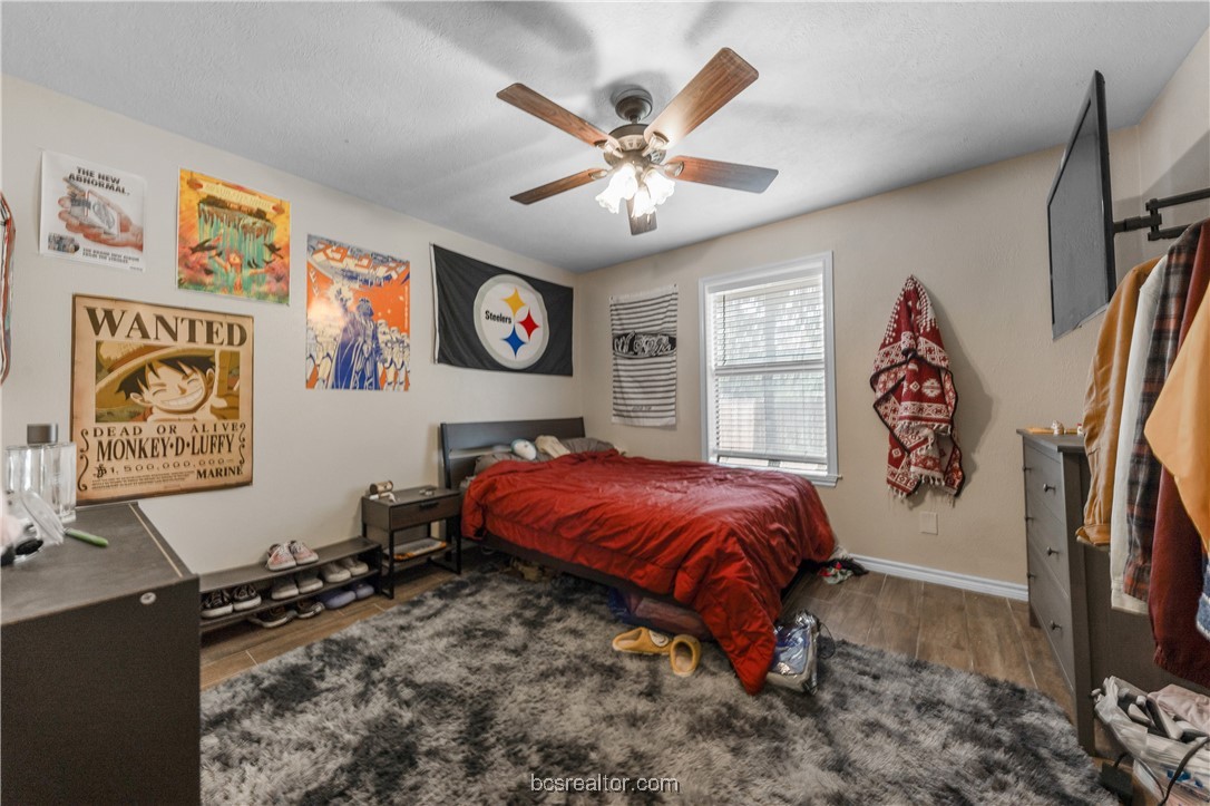 College Station, Texas 77840, United States, 4 Bedrooms Bedrooms, ,2 BathroomsBathrooms,Residential,Pending,48285