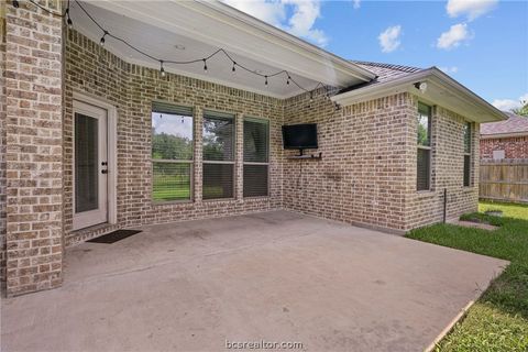 Tiny photo for 2628 Forest Oaks Drive, College Station, TX 77845 (MLS # 26007393)