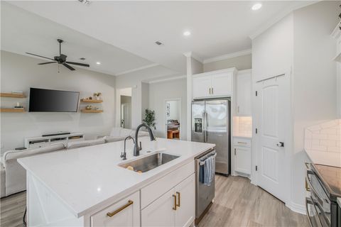 Tiny photo for 3332 Hunters Crossing Trail, Bryan, TX 77808 (MLS # 26005208)