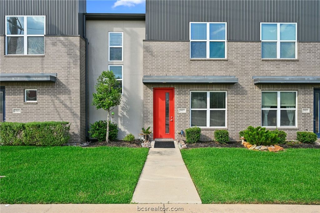 Photo of 3903 W.S. Phillips Parkway, College Station, TX 77845 (MLS # 26006734)