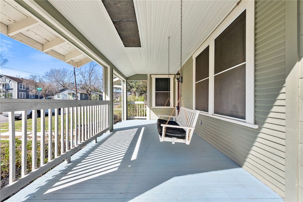 Photo of 712 E 28th Street, Bryan, TX 77803 (MLS # 26000639)