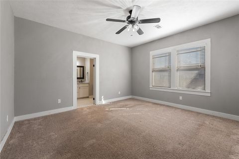 Tiny photo for 712 E 28th Street, Bryan, TX 77803 (MLS # 26000639)