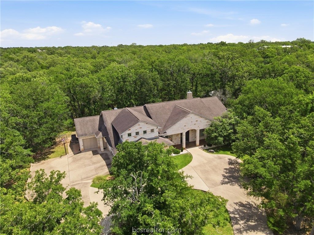 Photo of 17599 Indian Lakes Drive, College Station, TX 77845 (MLS # 26006057)