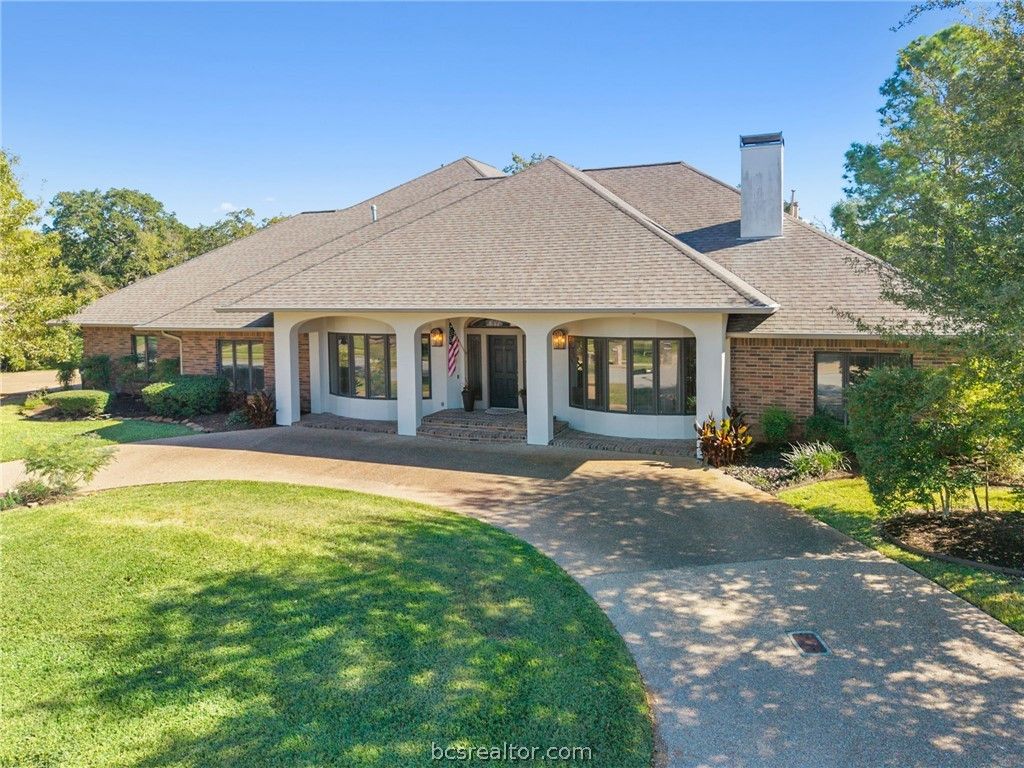 Photo of 9261 Brookwater Circle, College Station, TX 77845 (MLS # 26002605)