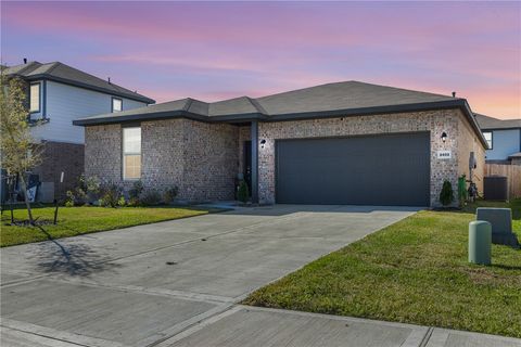 Photo of 2402 River Way Drive, Navasota, TX 77868 (MLS # 26000688)
