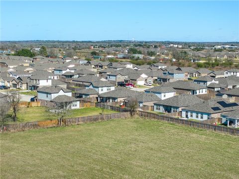 Tiny photo for 2402 River Way Drive, Navasota, TX 77868 (MLS # 26000688)