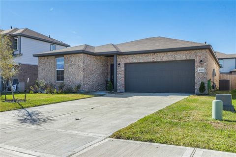 Tiny photo for 2402 River Way Drive, Navasota, TX 77868 (MLS # 26000688)