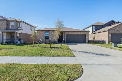 Tiny photo for 2402 River Way Drive, Navasota, TX 77868 (MLS # 26000688)