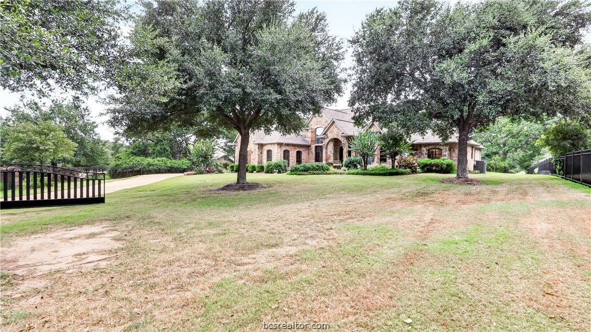 2923 Chaco Canyon Drive